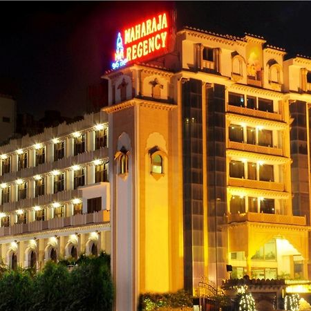 Hotel Maharaja Regency Ludhiana Bagian luar foto