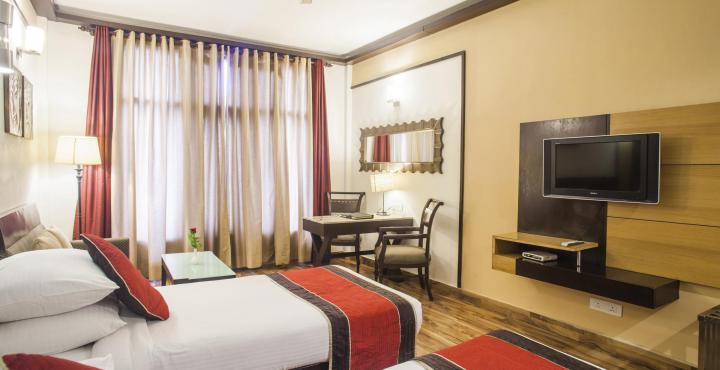 Hotel Maharaja Regency Ludhiana Bagian luar foto