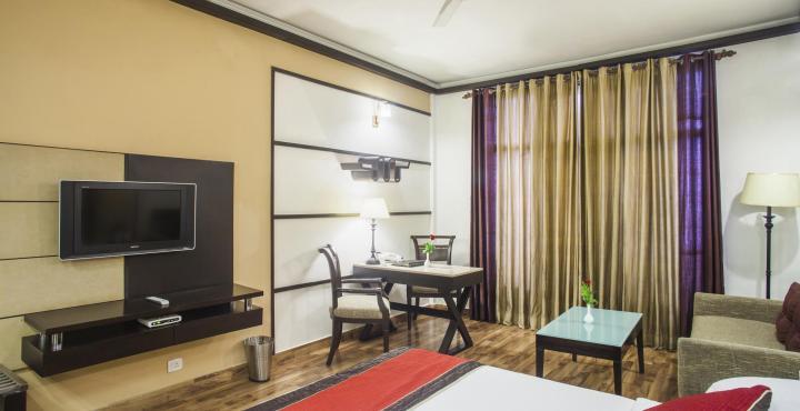 Hotel Maharaja Regency Ludhiana Bagian luar foto