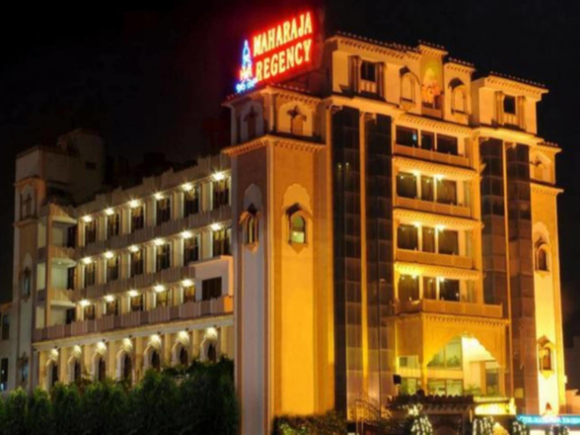 Hotel Maharaja Regency Ludhiana Bagian luar foto
